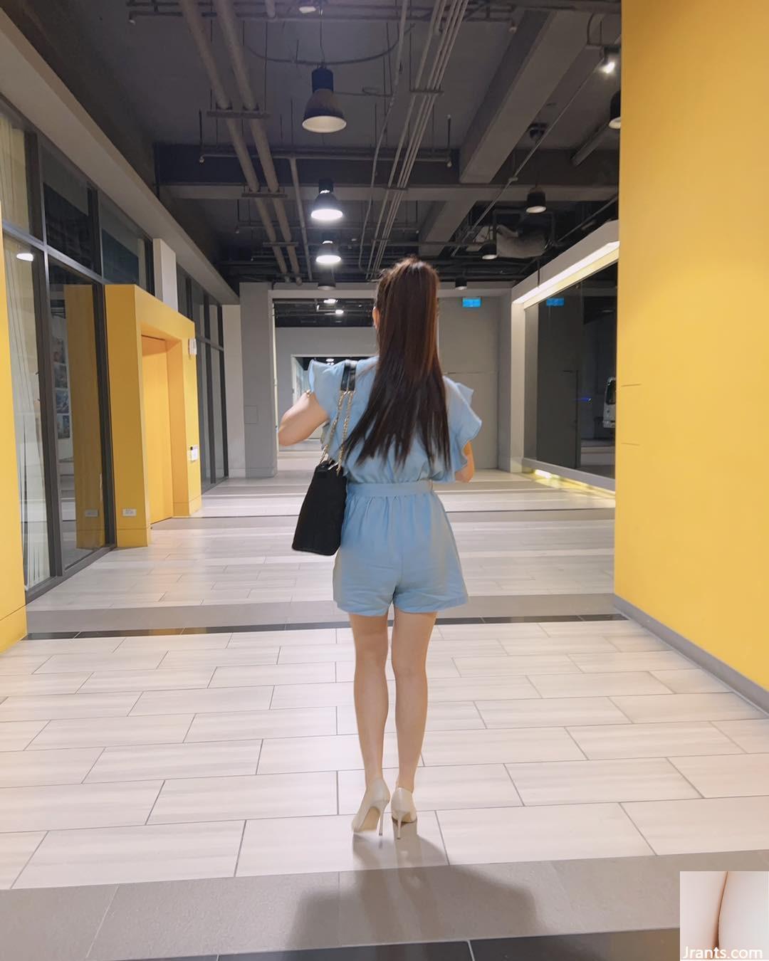 Nụ cười thật quyến rũ đến nỗi “Guo Bitang” đầy quá đến nỗi nó sắp tràn ra với bộ ngực trắng và đẹp (12p) - Ảnh 11