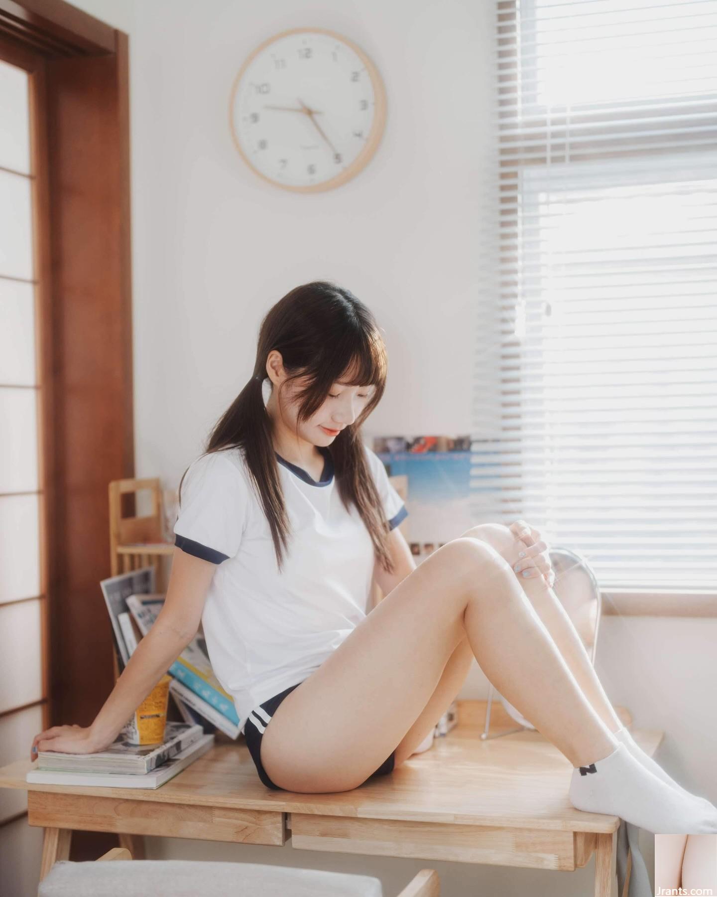 Nữ thần xinh đẹp “Nemo” có một con số rất say sưa (22p)