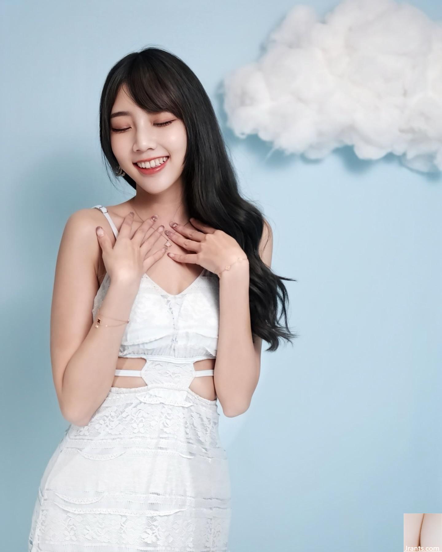 Phong cách quyến rũ “Lynnlynn” Phối cảnh ngực đẹp làm cho mọi người đẫm máu (16p) - Ảnh 4