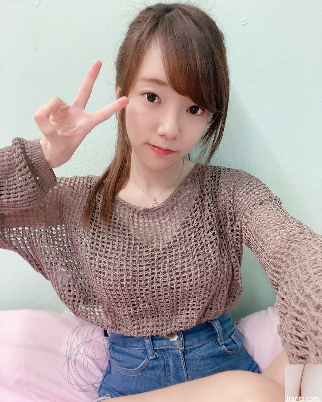 Cô gái dễ thương “Baiyi” có dáng người đẹp thấp thoáng (10P) - Ảnh 8