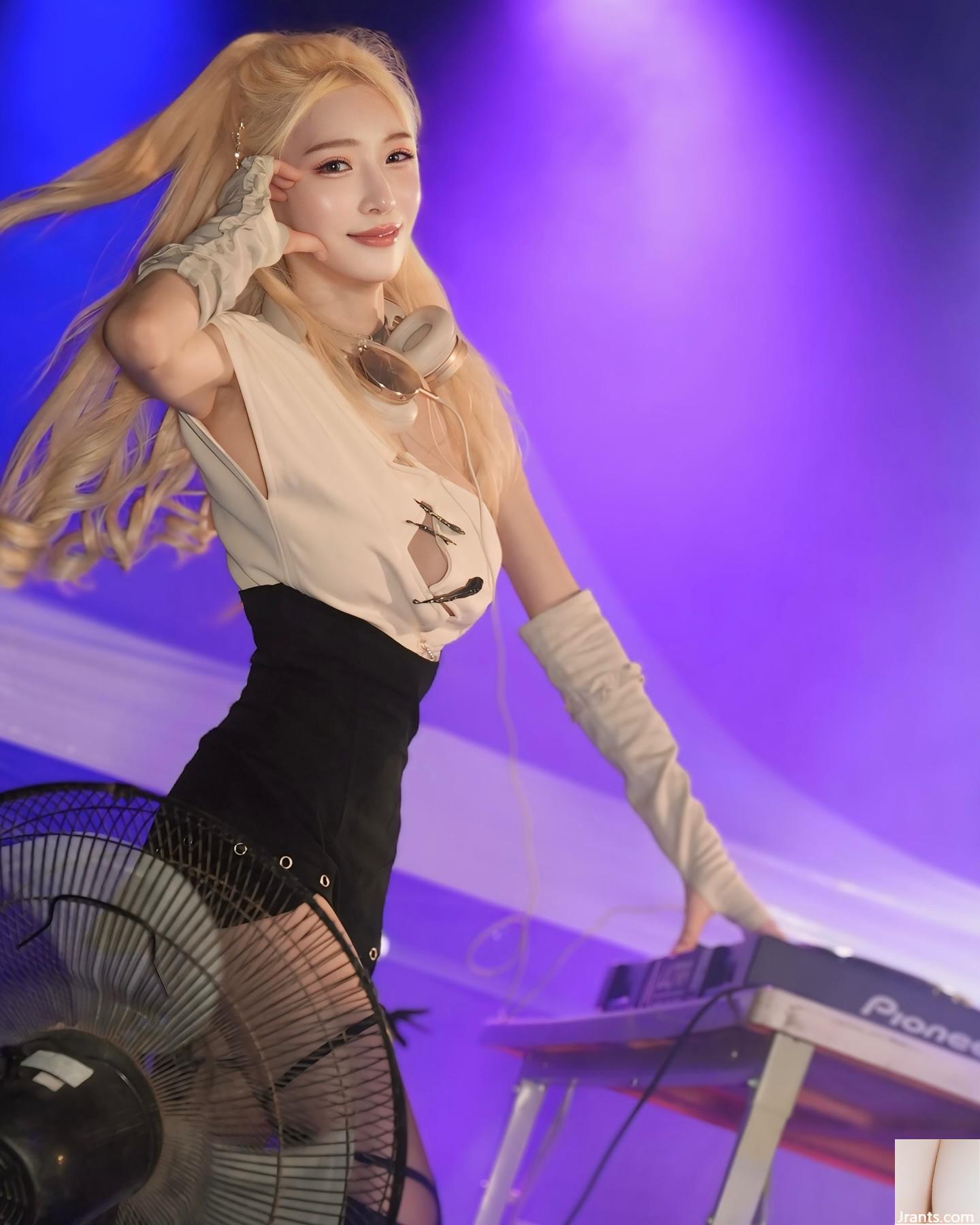 Cô gái trẻ chân dài “DJ Xin Li Xiaoxing” đầy đủ đến nỗi cô sắp tràn ra với bộ ngực công bằng và xinh đẹp (40p) - Ảnh 28