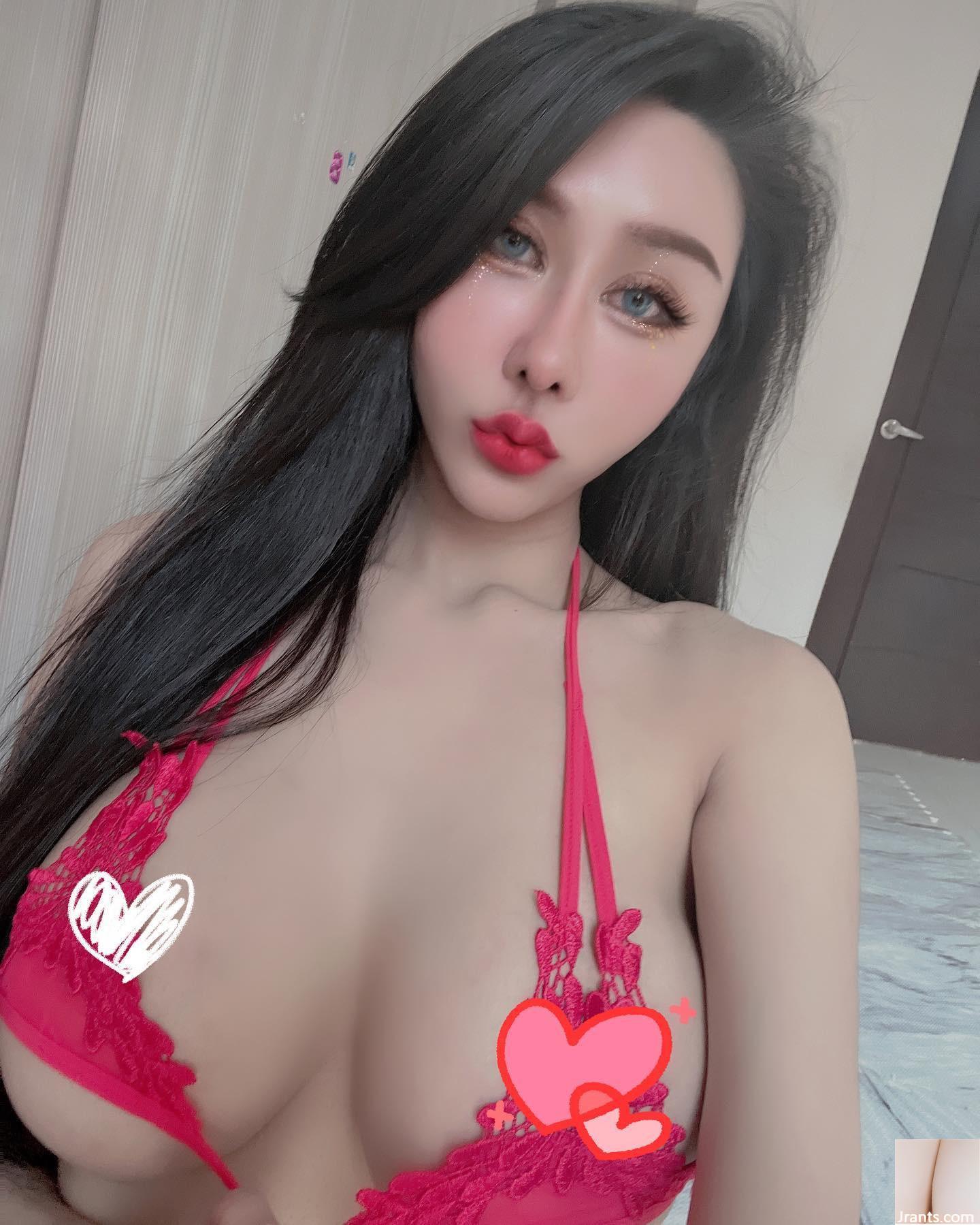 Bộ ngực đẹp rất thú vị. - Ảnh 15