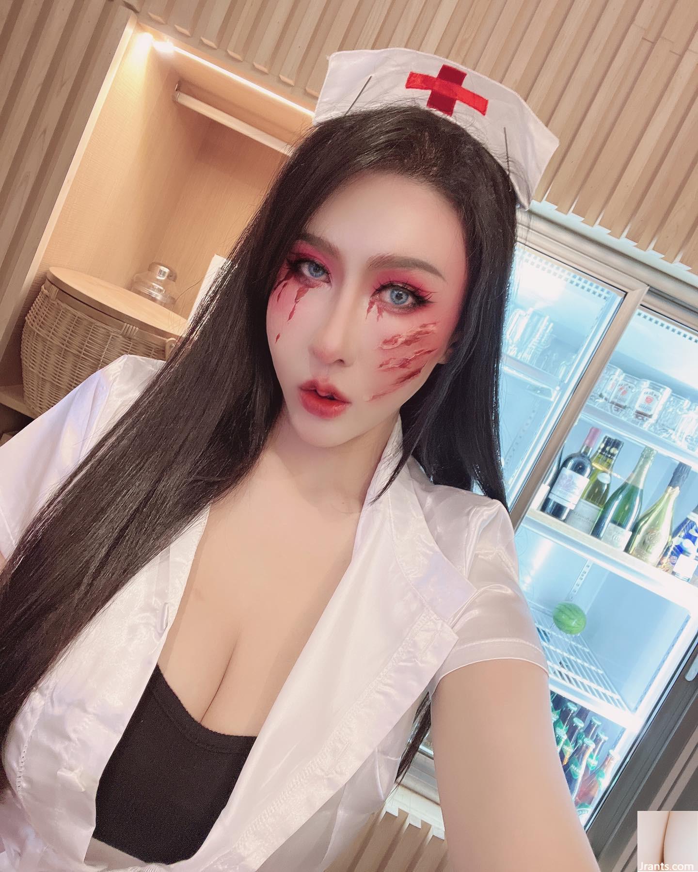 Bộ ngực đẹp rất thú vị. - Ảnh 7