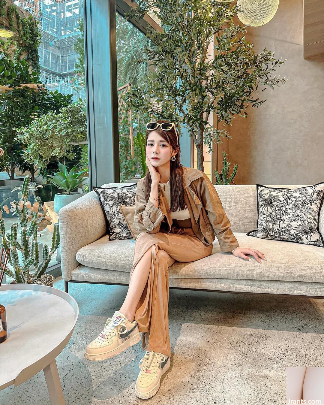 Phong cách tươi “Mi Tun” Hình dáng đẹp có thể nhìn thấy một cách mơ hồ (26p) - Ảnh 2