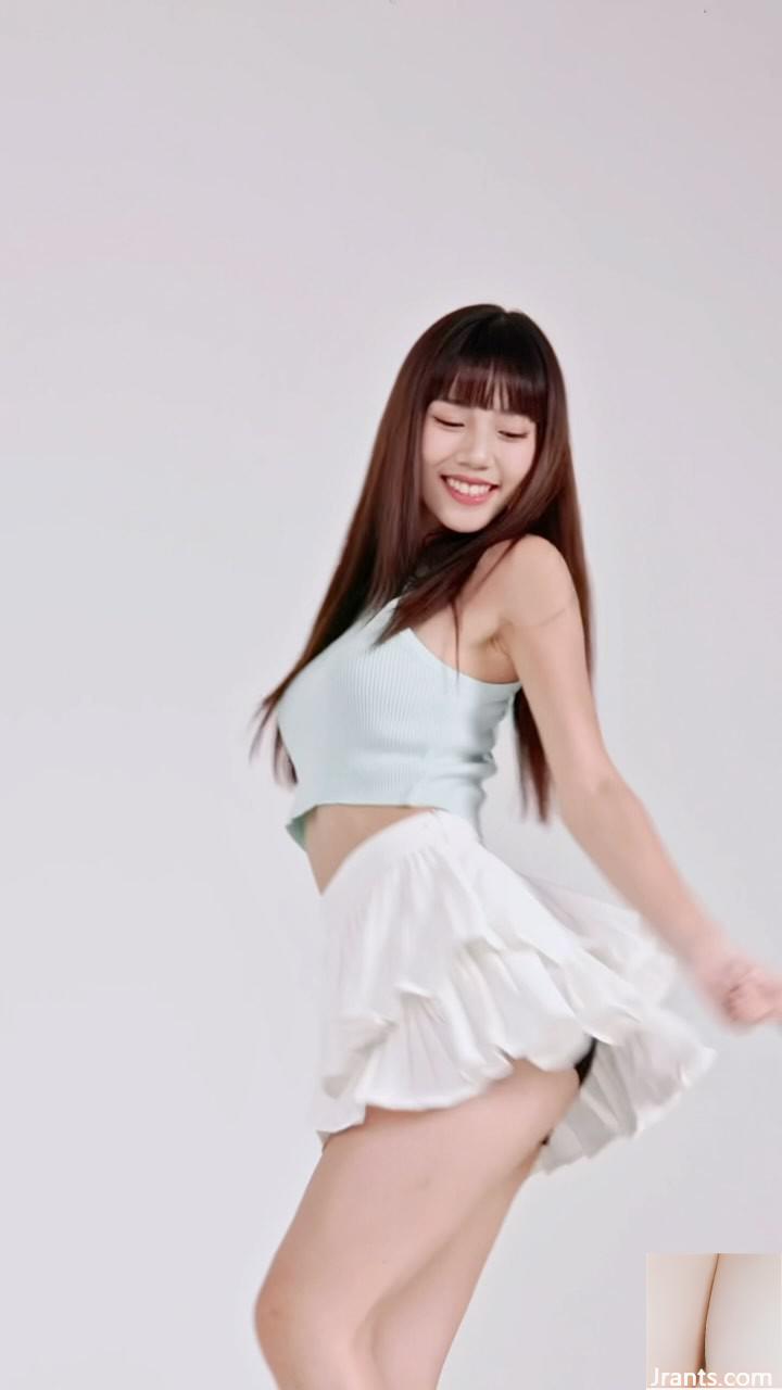 Đường cong gợi cảm của “Abby Lin Xialei” đột nhiên xuất hiện trong rãnh sâu rất hấp dẫn! - Ảnh 21