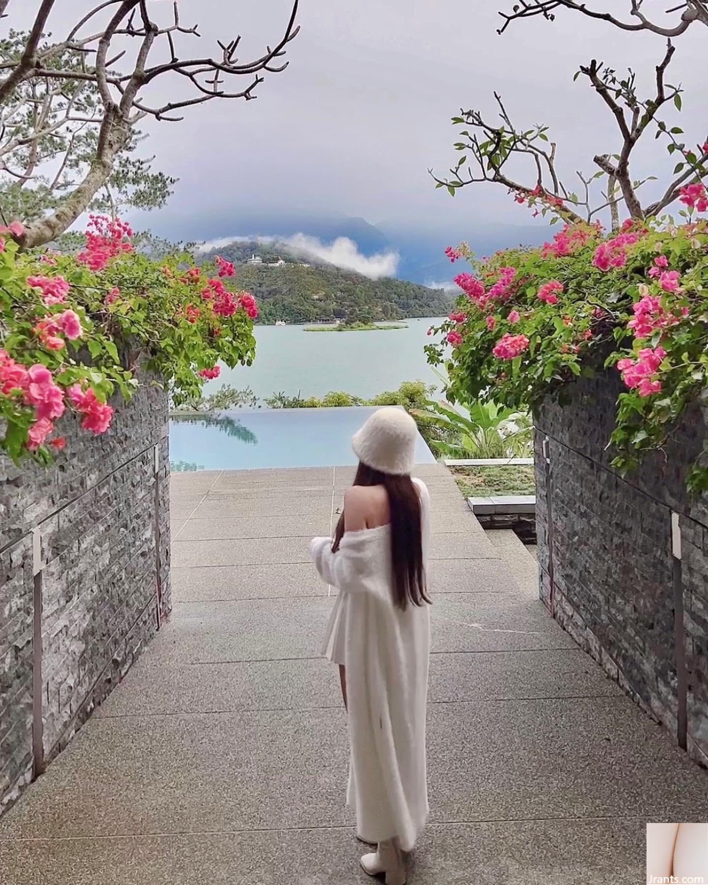 Ngoại hình quyến rũ “Little” ngực lớn không thể chịu được sự cám dỗ (35p) - Ảnh 34