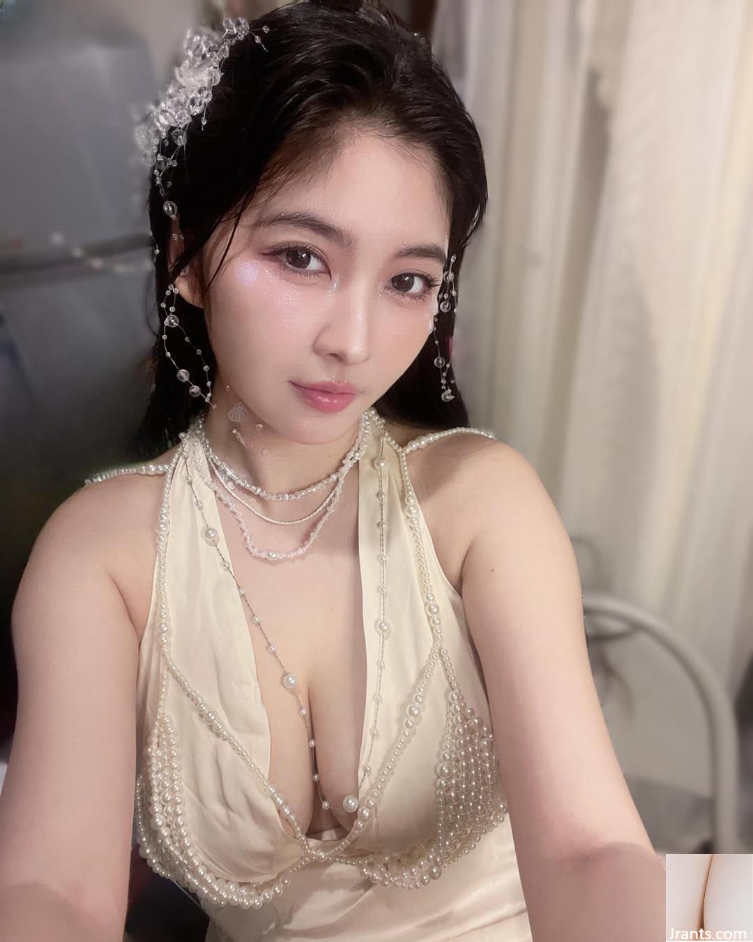 Cô gái bên cạnh (Aiweihero li aiwei “Nụ cười bất khả chiến bại làm tan chảy cảm giác của tình yêu của bạn (35p) - Ảnh 20