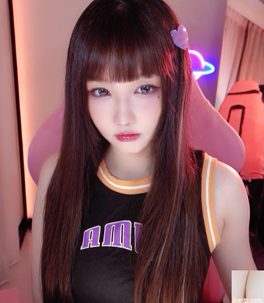 “Alpha Afa” có khuôn mặt quyến rũ, đôi mắt sâu và thần thái, độ nóng bỏng tận trời xanh (10P) - Ảnh 6