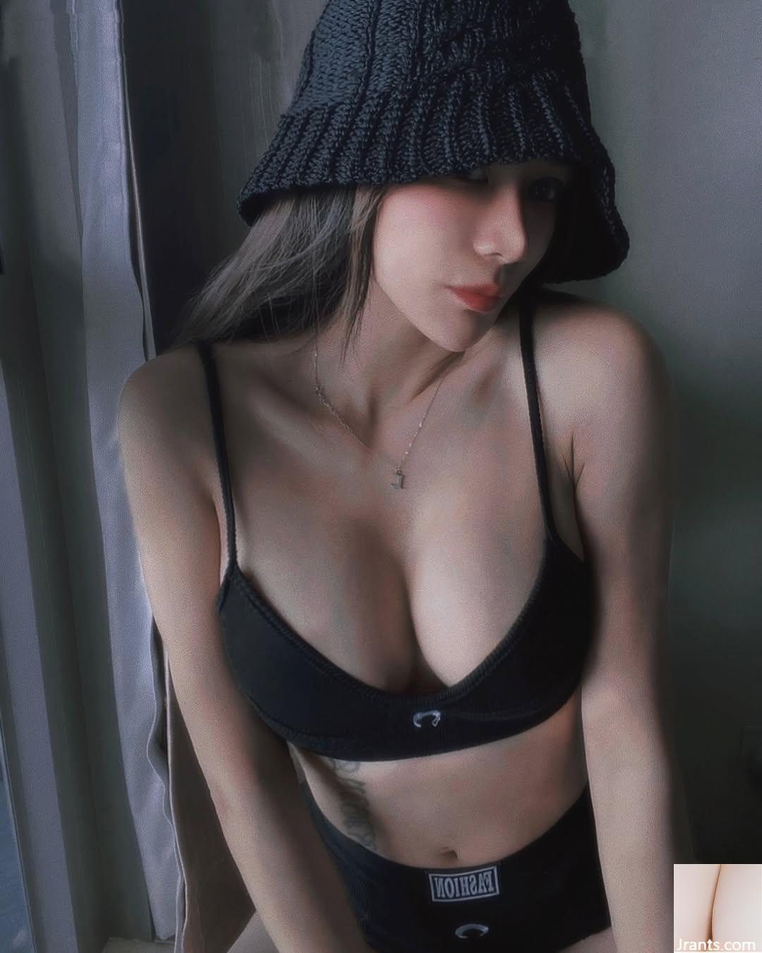 Cô gái bên cạnh “Yi Xi” có thể xử lý cả ngọt ngào và gợi cảm (45p) - Ảnh 27