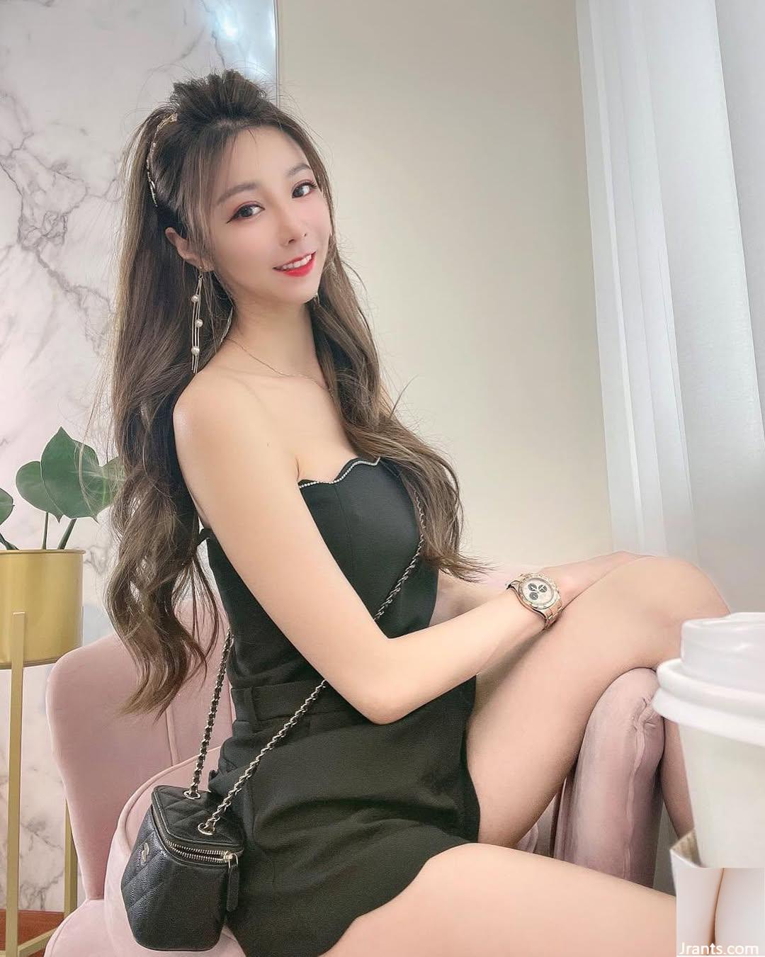 Khung cảnh quá thái quá và “Kathy Wang” không thể che giấu bộ ngực cắt thấp gợi cảm (29p) - Ảnh 7