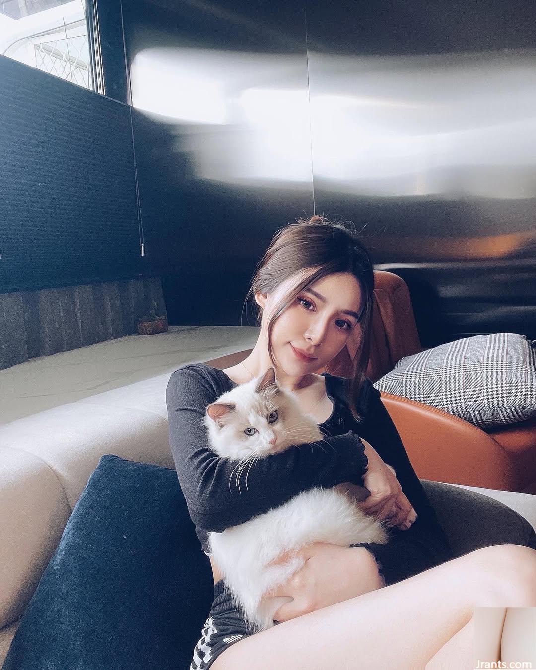 Khuôn mặt thiên thần - Ảnh 19