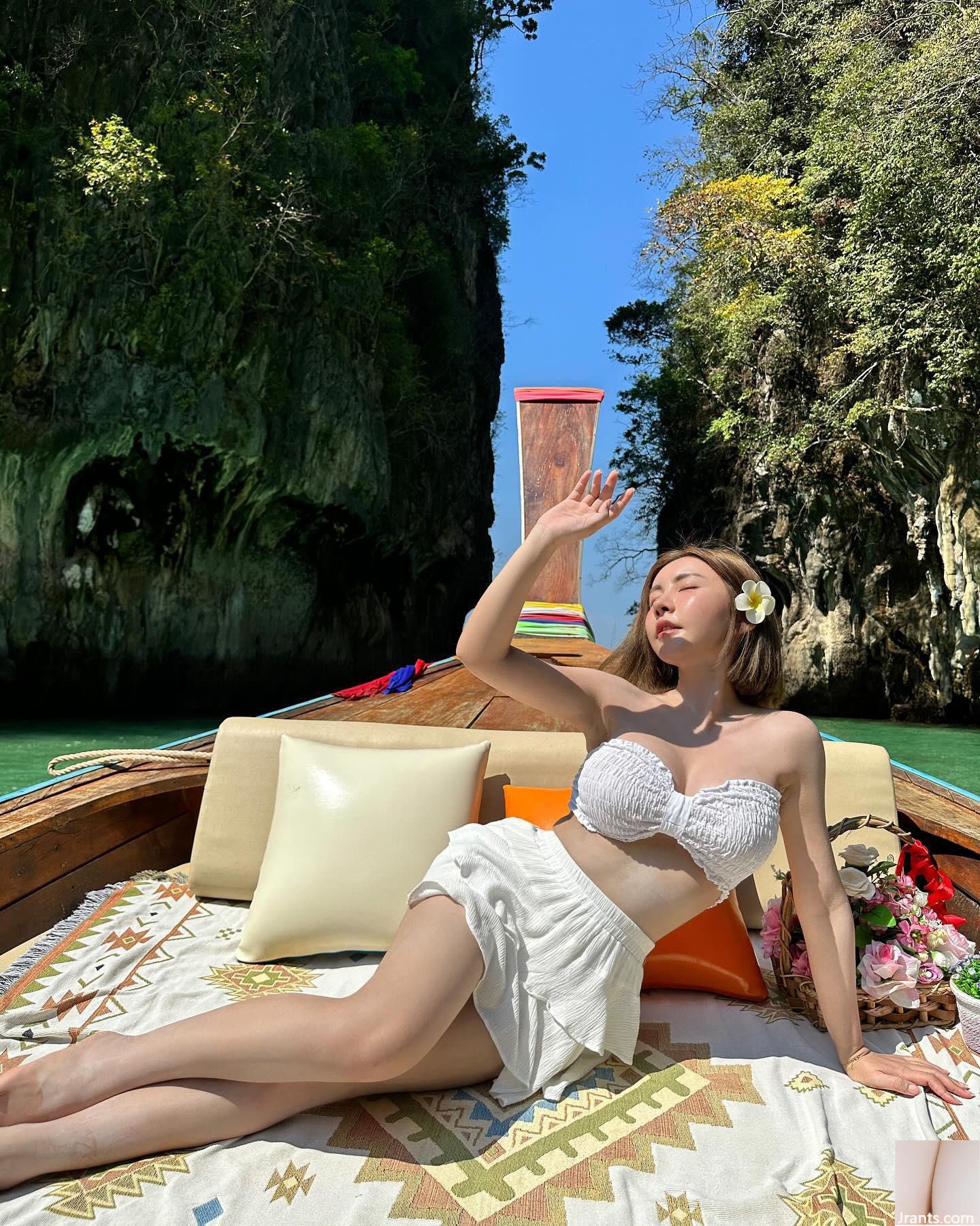 Cơ thể hấp dẫn “Zhou Nianxun” cô gái xinh đẹp và xinh đẹp cười ngọt ngào và khiến mọi người mất linh hồn (45p) - Ảnh 31