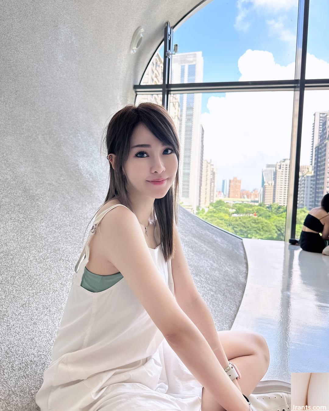 Bạn gái nguyên bản cảm giác “Li Yunzhen taco” ngực được tiếp xúc một chút để hiển thị các đường cong hấp dẫn (40p) - Ảnh 35