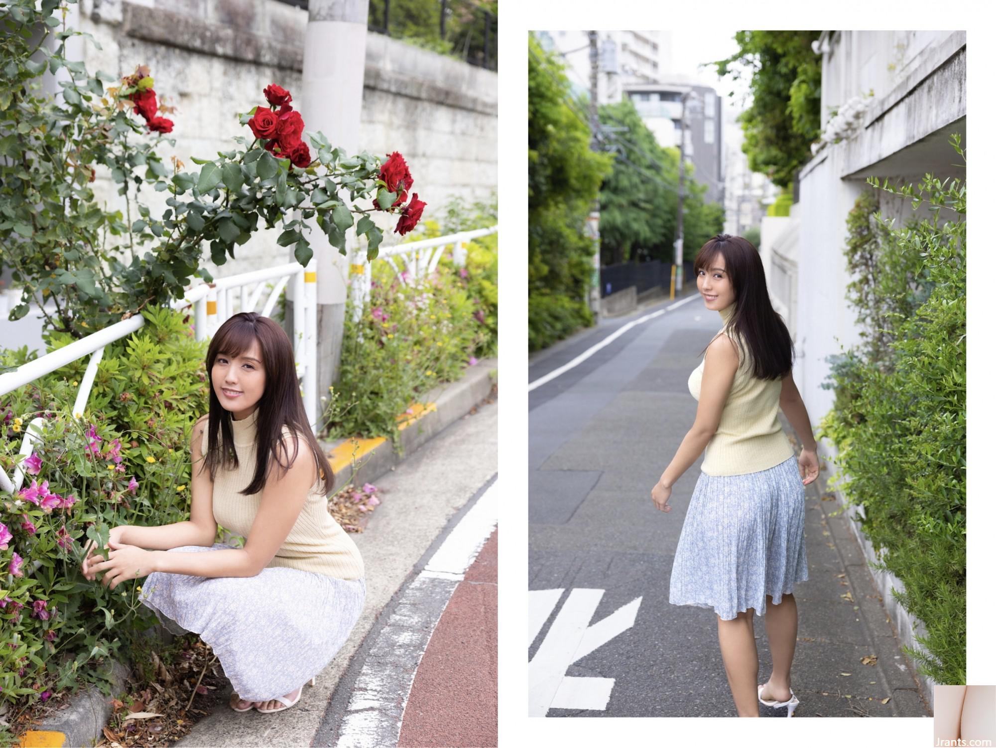 Bộ sưu tập ảnh Gravure của Hitori Asami “The Temptation of Writing” (64 trang) - Ảnh 3