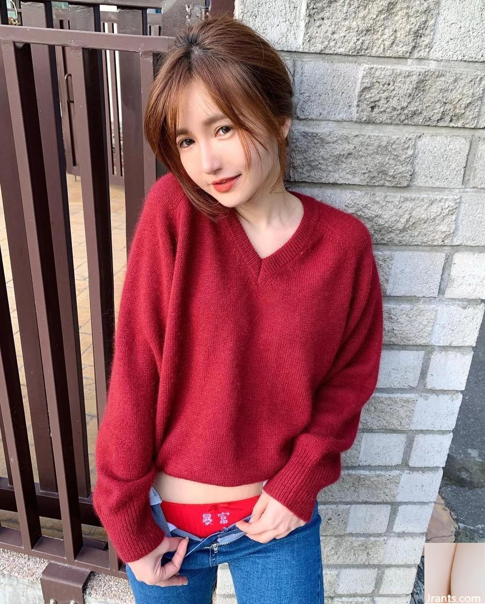 “Qiu Aichen” có thân hình nóng bỏng và bộ ngực đẹp. - Ảnh 6