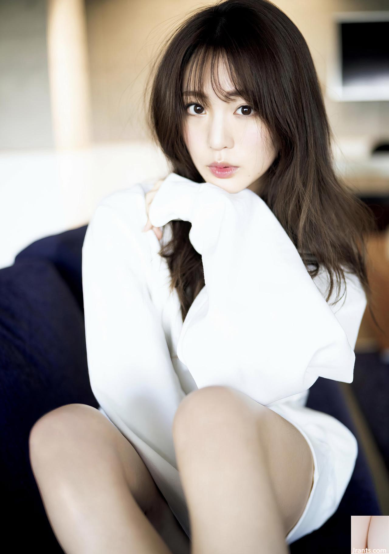 (Shida Tomomi) Một khuôn mặt đẹp trai khiến mọi người không thể bỏ qua … một cảm giác tình yêu đầy đủ (38p) - Ảnh 7