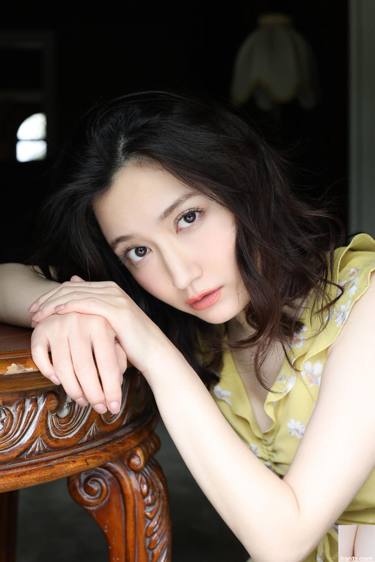 Kaede Shimizu Kaede Shimizu (68p) - Ảnh 2