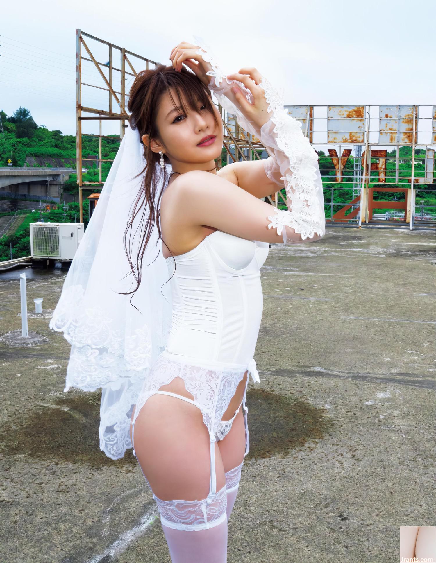 (Aizawa Mina) Khoe thân hình trắng trẻo và dịu dàng gợi cảm của phụ nữ trong nháy mắt (21P) - Ảnh 12