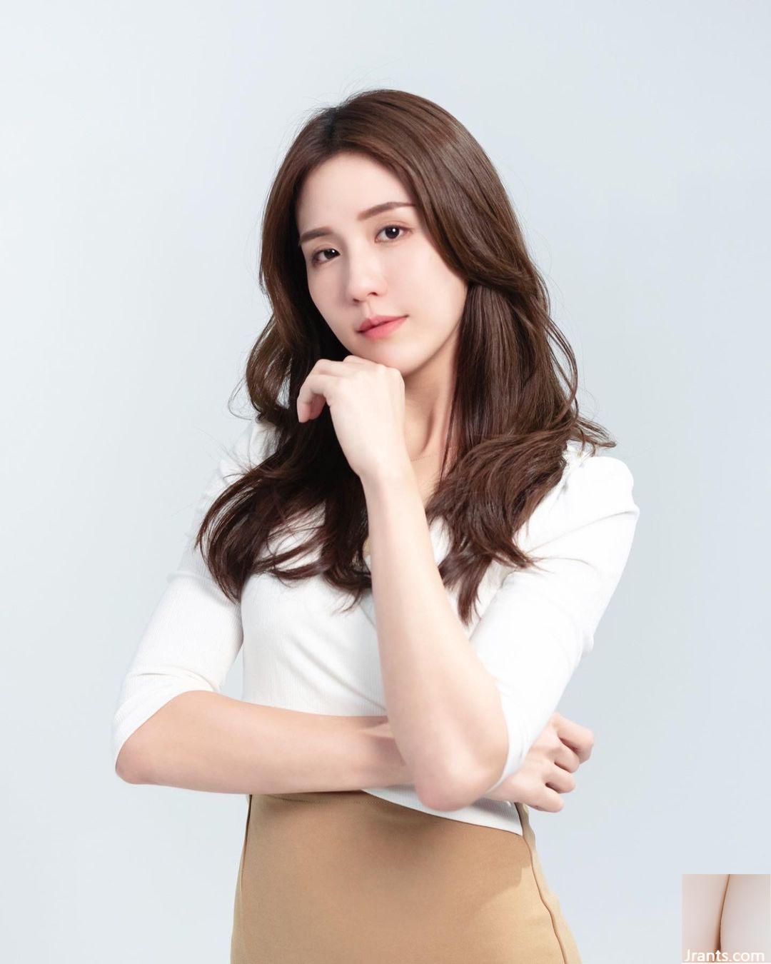 Sự cám dỗ của bộ ngực đẹp “Pan Yingzhu” Đường cong tỷ lệ tuyệt vời là siêu chật (27p)