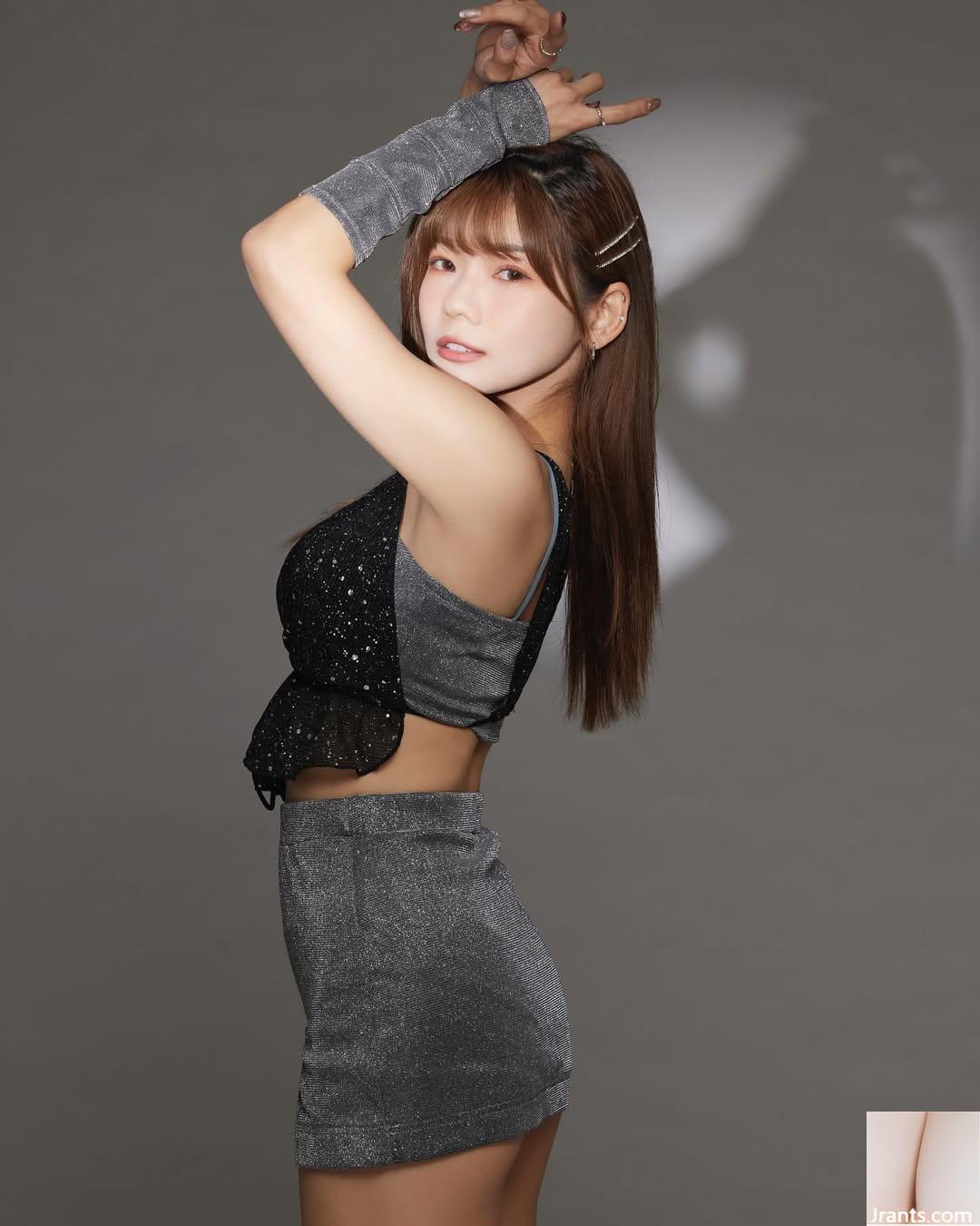 “Ruisi” đầy đặn với khuôn mặt ngọt ngào + thân hình nóng bỏng và săn chắc (25P) - Ảnh 6