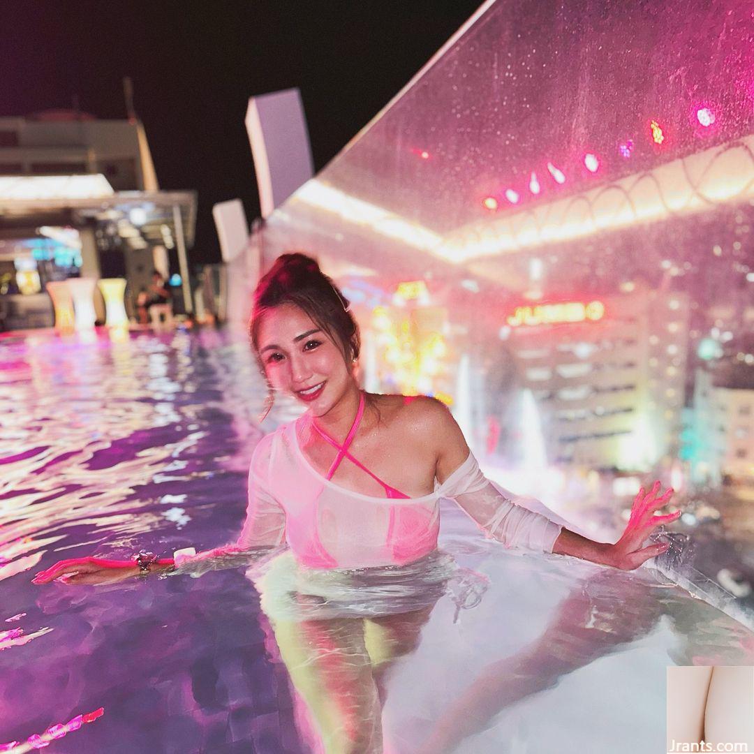 Bộ ngực đầy đặn của “络翞”, rãnh sâu trắng như tuyết và hình dáng siêu hấp dẫn đều lộ ra ánh sáng (21P) - Ảnh 9