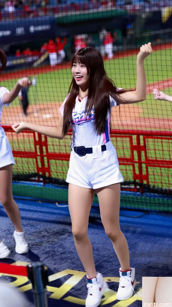 “Chen Yi” có ngoại hình siêu bắt mắt và sức quyến rũ gợi cảm đến Hụt hơi (32P) - Ảnh 23