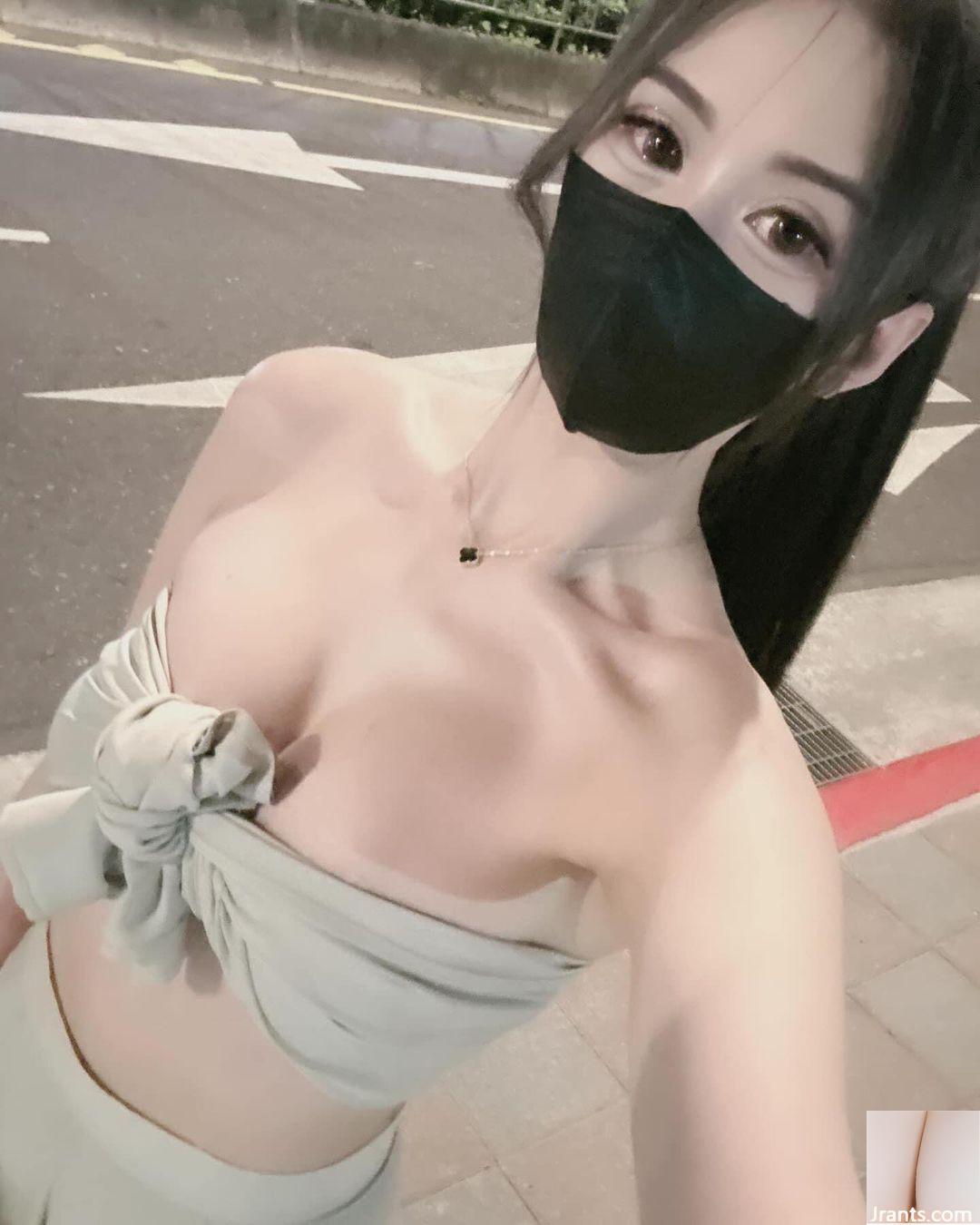 Bộ ngực nở nang của “Cai Mitch” hơi lộ ra và đường cong vô cùng quyến rũ (39P) - Ảnh 22