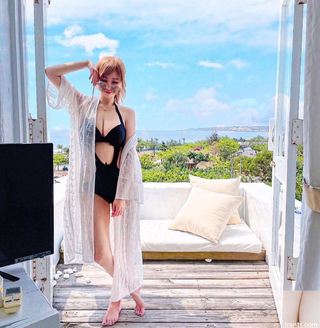 Góc nhìn xuất thần với làn da trắng ngần không thể chịu nổi bộ váy gợi cảm, quyến rũ của “Good Girl” I(35P) - Ảnh 3