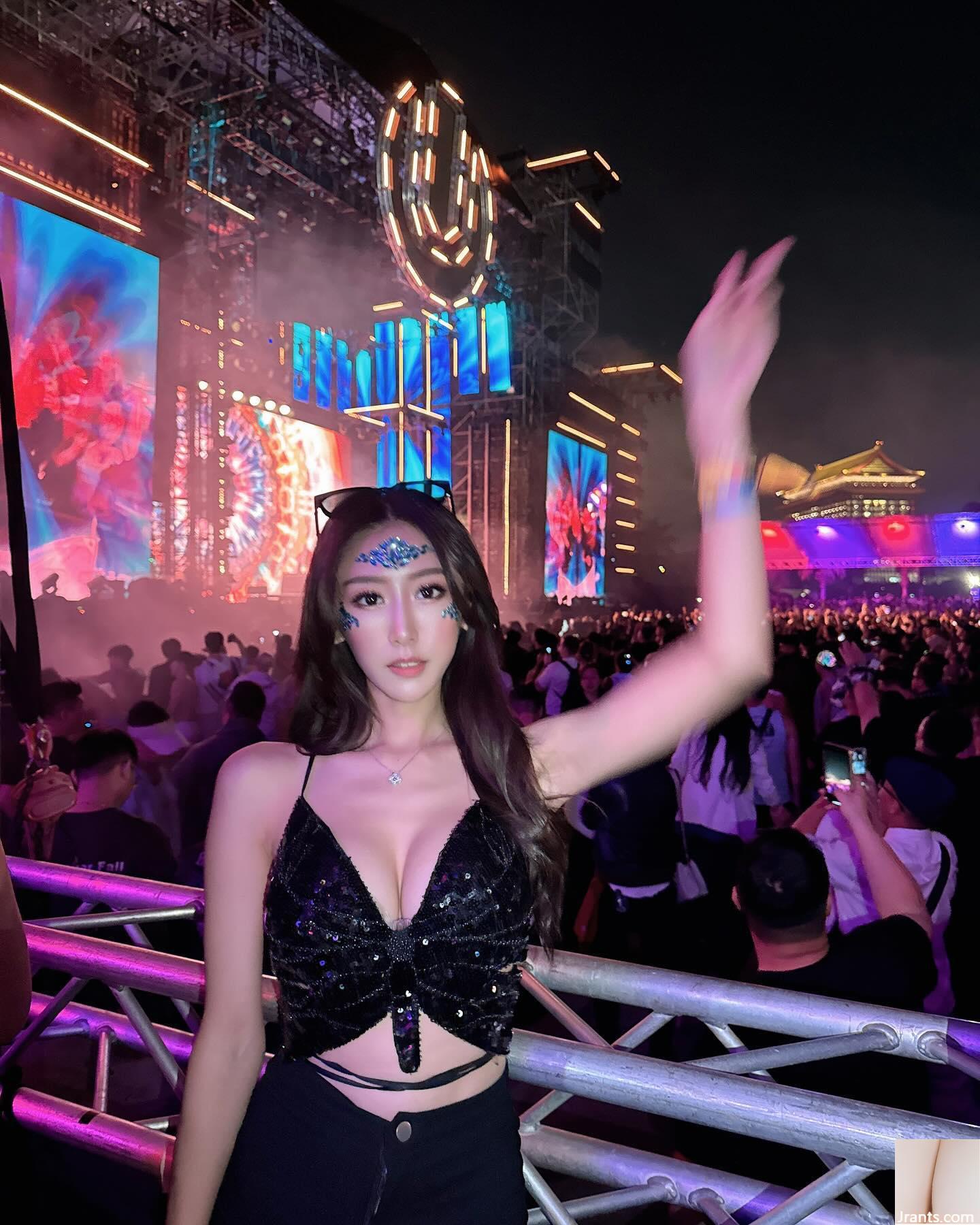 Tác động thị giác của vẻ đẹp siêu ngọt ngào và tinh tế “Feng Feng Feng Feng” khiến người ta yếu chân và không thể đứng vững (42P) - Ảnh 40