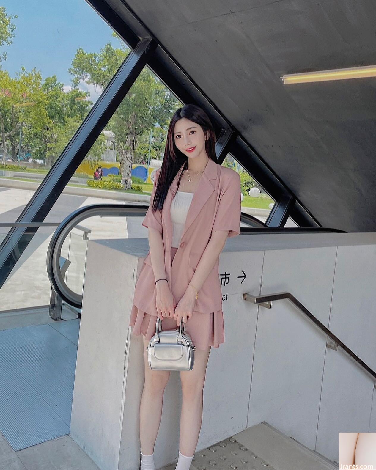 Góc nghiêng cực kỳ quyến rũ của “Zhu Zhu” với thân hình nóng bỏng (39P) - Ảnh 39