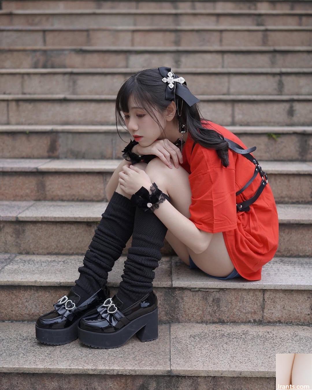 Em gái ngọt ngào giấu “bánh khoai tây”, bộ ngực đầy đặn và xinh đẹp không thể che giấu, và cô ấy cũng có đôi chân quyến rũ (23P) - Ảnh 11