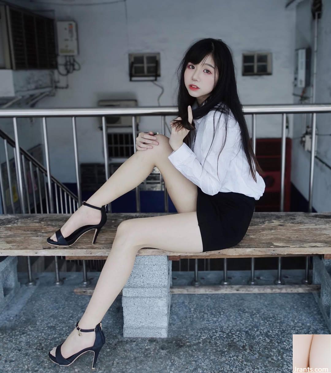 Em gái ngọt ngào giấu “bánh khoai tây”, bộ ngực đầy đặn và xinh đẹp không thể che giấu, và cô ấy cũng có đôi chân quyến rũ (23P) - Ảnh 13