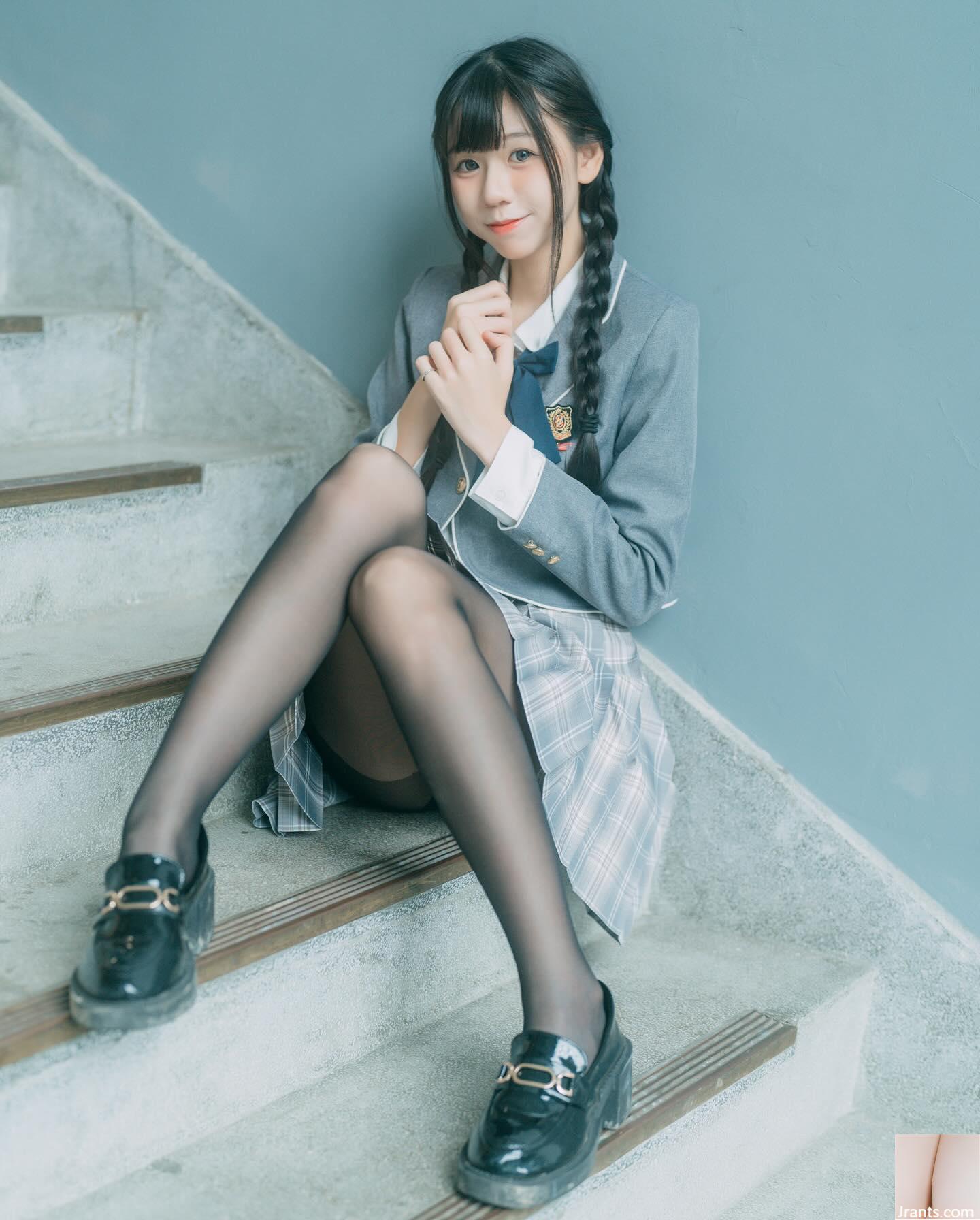 Em gái ngọt ngào giấu “bánh khoai tây”, bộ ngực đầy đặn và xinh đẹp không thể che giấu, và cô ấy cũng có đôi chân quyến rũ (23P) - Ảnh 22