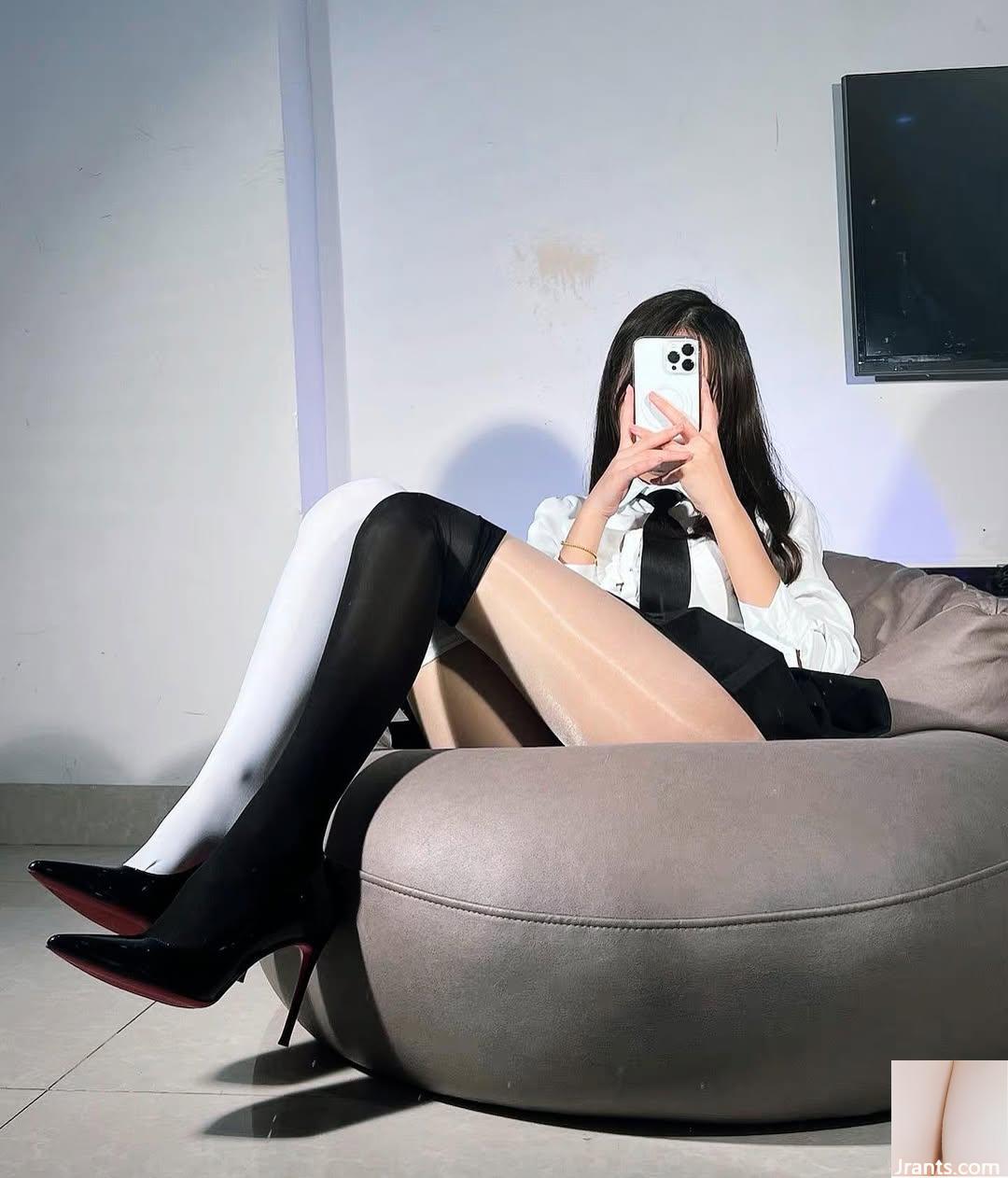 Vụ nổ gợi cảm “Little Daisy” nàng tiên giáng trần và có thân hình bất khả chiến bại (25P) - Ảnh 21