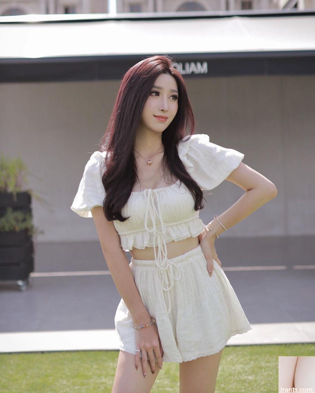 Bộ ngực xinh đẹp “Patty Hsu” hơi lộ bộ ngực thật quyến rũ và chết người (49P) - Ảnh 12