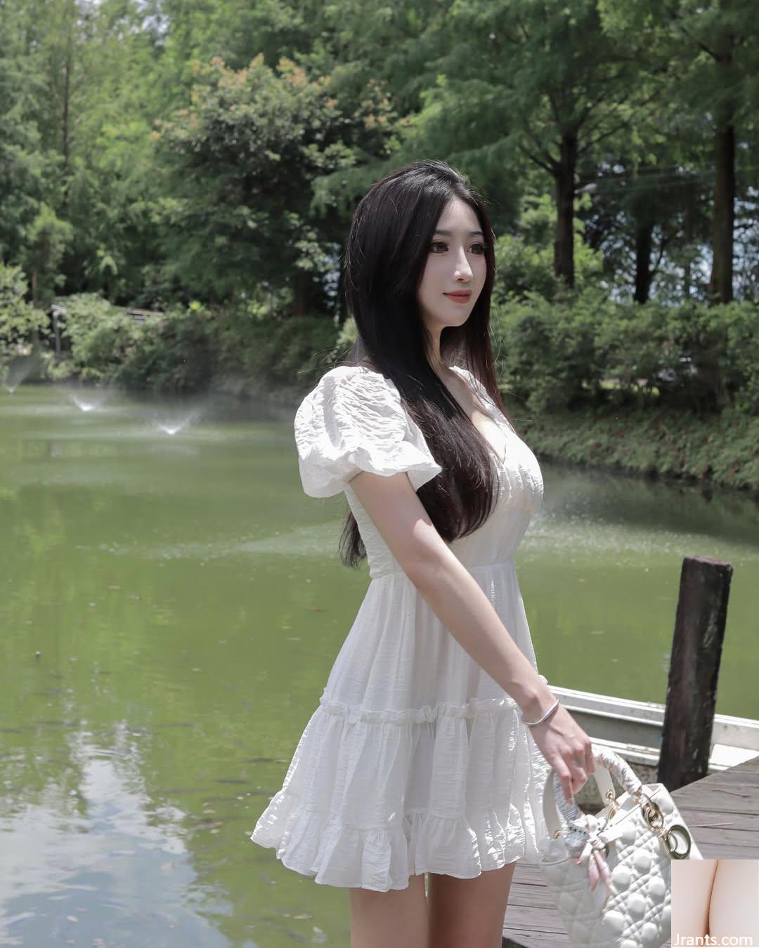 Bộ ngực xinh đẹp “Patty Hsu” hơi lộ bộ ngực thật quyến rũ và chết người (49P) - Ảnh 22