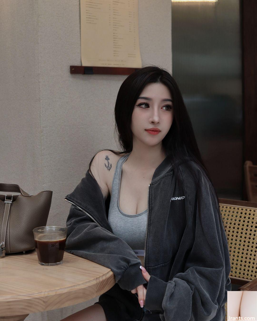 Bộ ngực xinh đẹp “Patty Hsu” hơi lộ bộ ngực thật quyến rũ và chết người (49P) - Ảnh 31