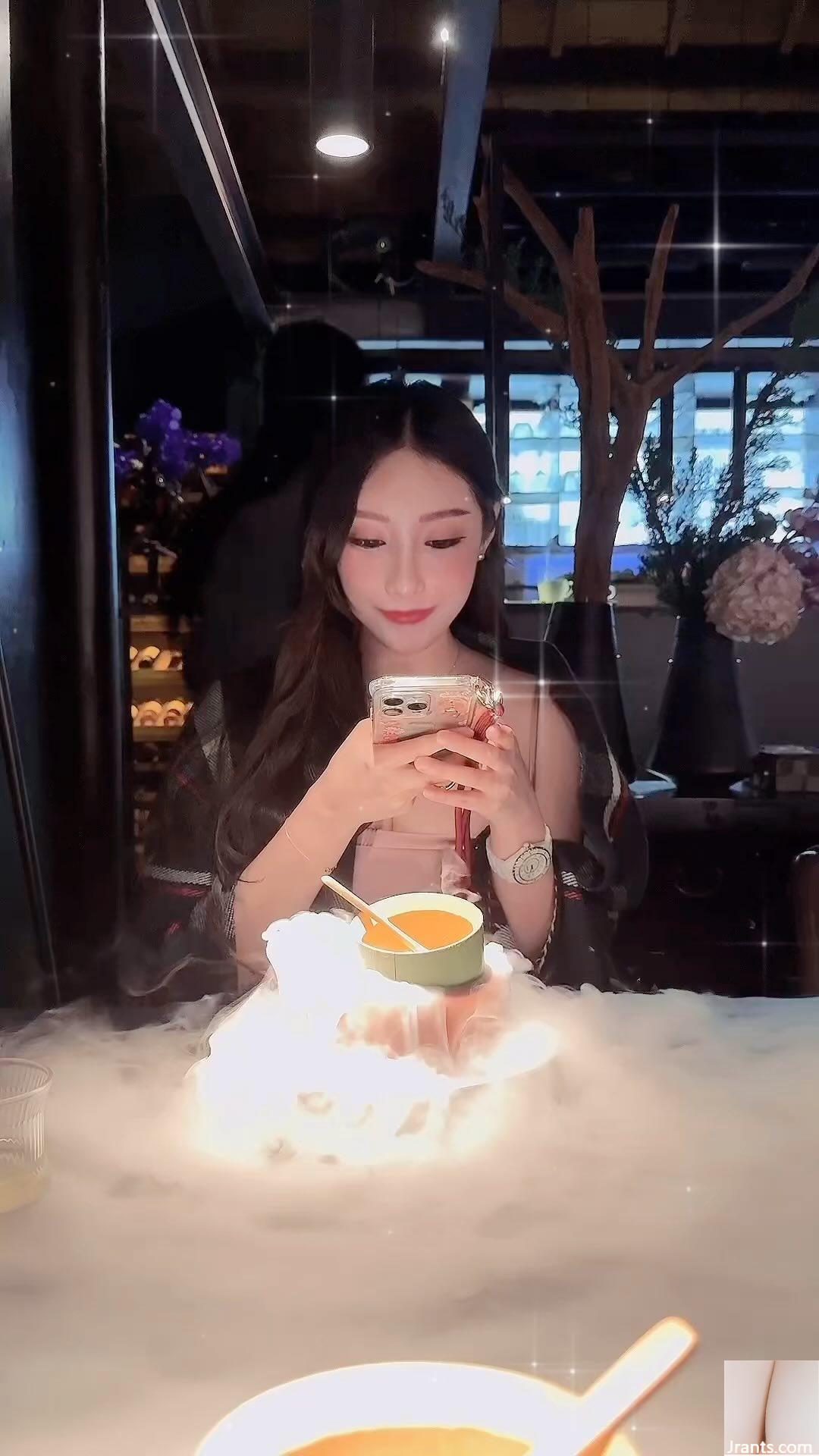 Cô gái xinh đẹp thanh lịch “Wu Jian” quyến rũ đến mức không ai có thể cưỡng lại được (27P) - Ảnh 2