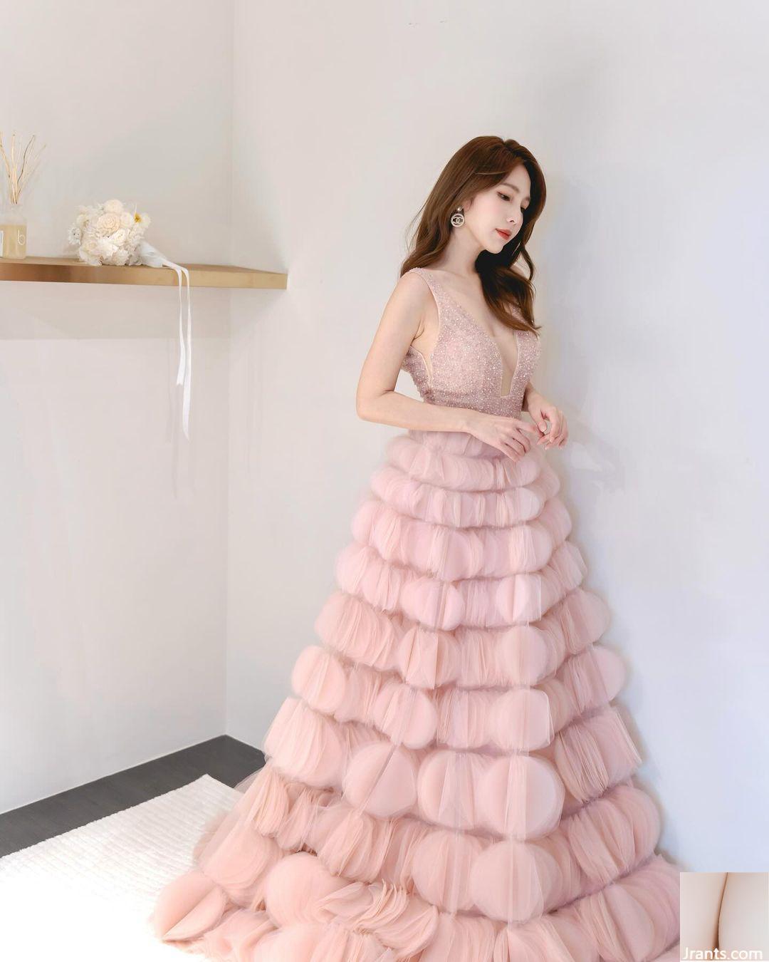 Sự ngọt ngào ngoài bảng xếp hạng “Zhu Qiyu” eo thon + làn da trắng ngần, quá chuẩn (31P) - Ảnh 11