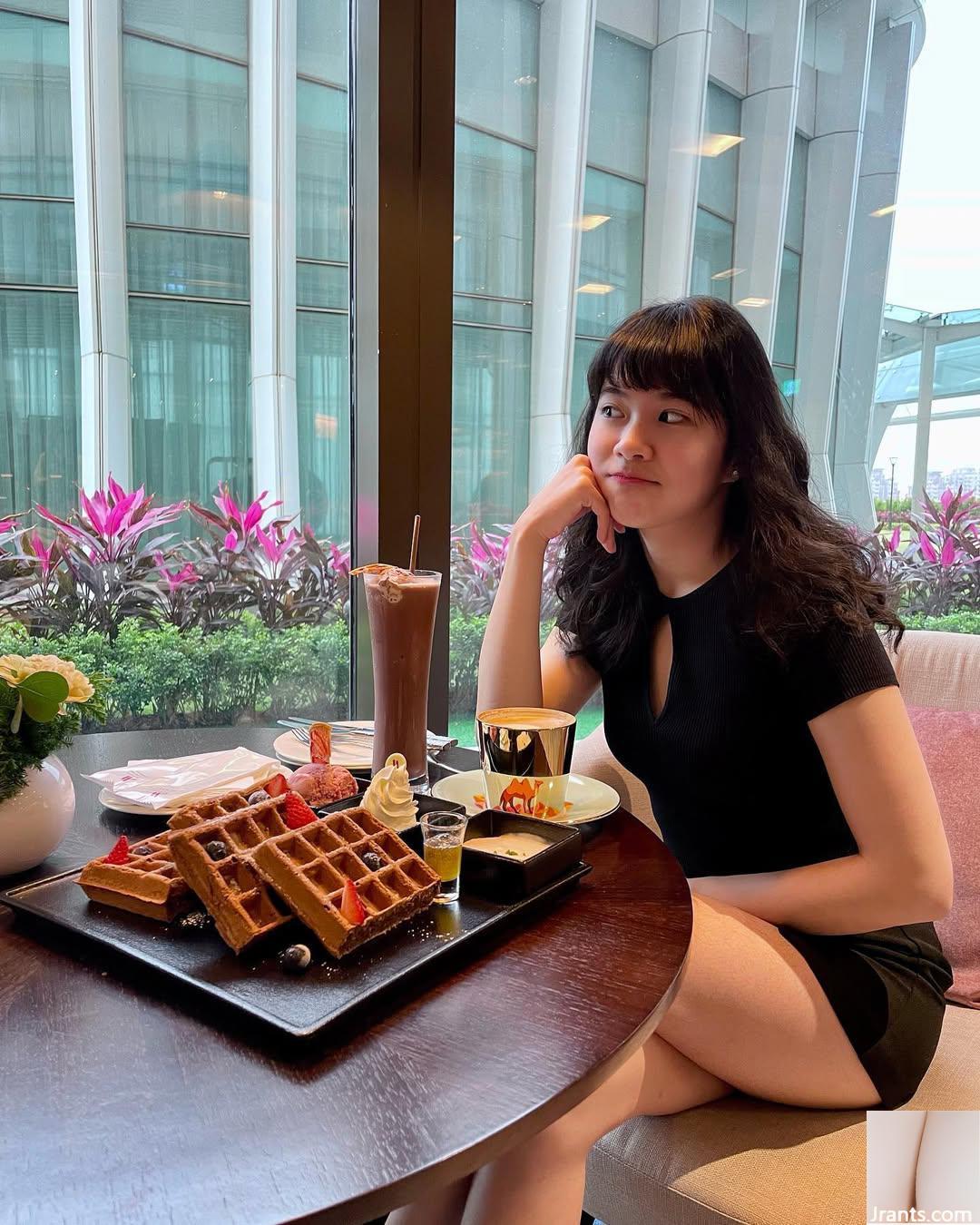 “Zhang Yuting” có vẻ ngoài rất gợi cảm và hấp dẫn (25P) - Ảnh 12