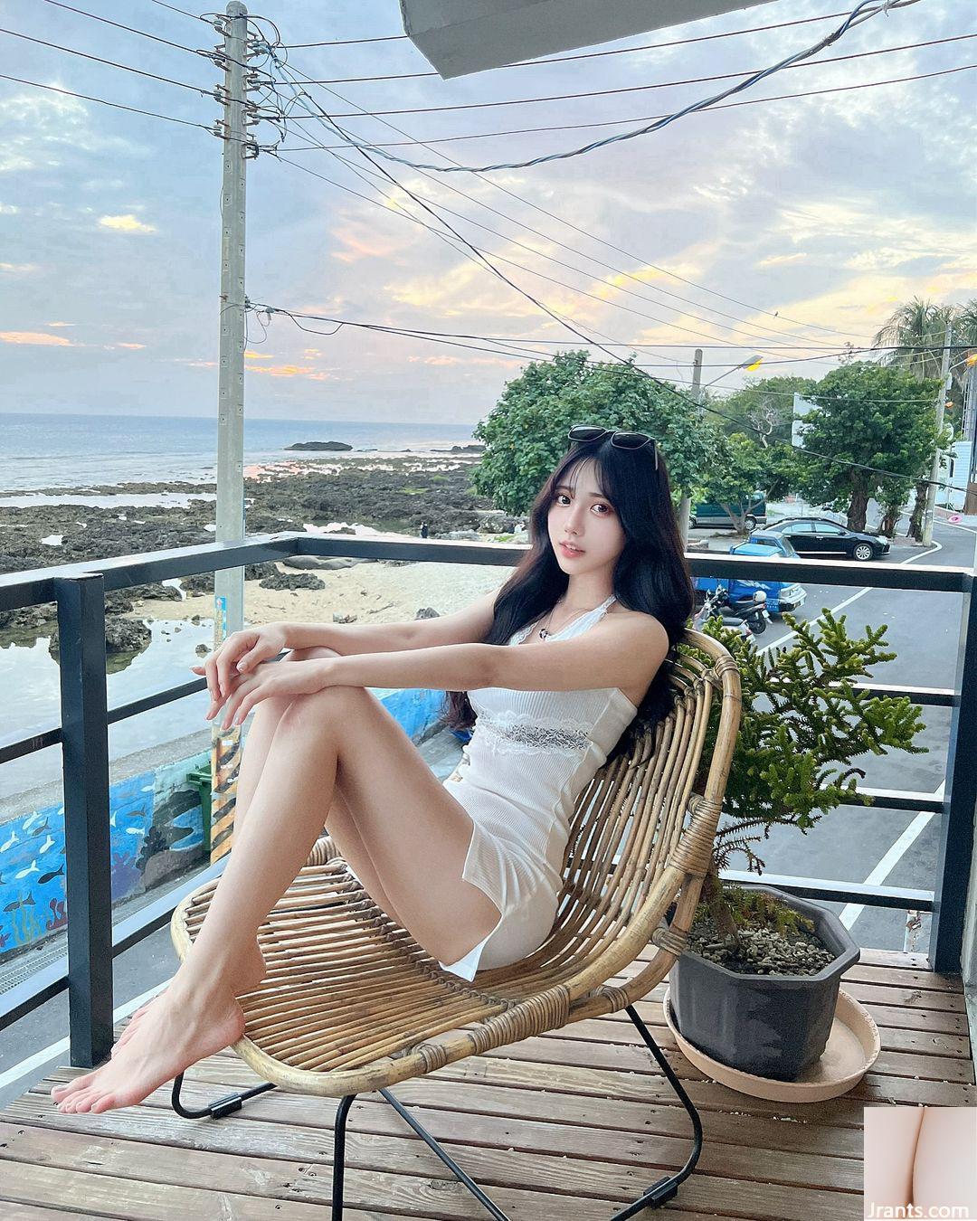 Nhân vật quỷ dị “Zhang Qiqi” có vẻ ngoài ngọt ngào, bắt mắt và toát lên sự cám dỗ tột độ (46P) - Ảnh 31