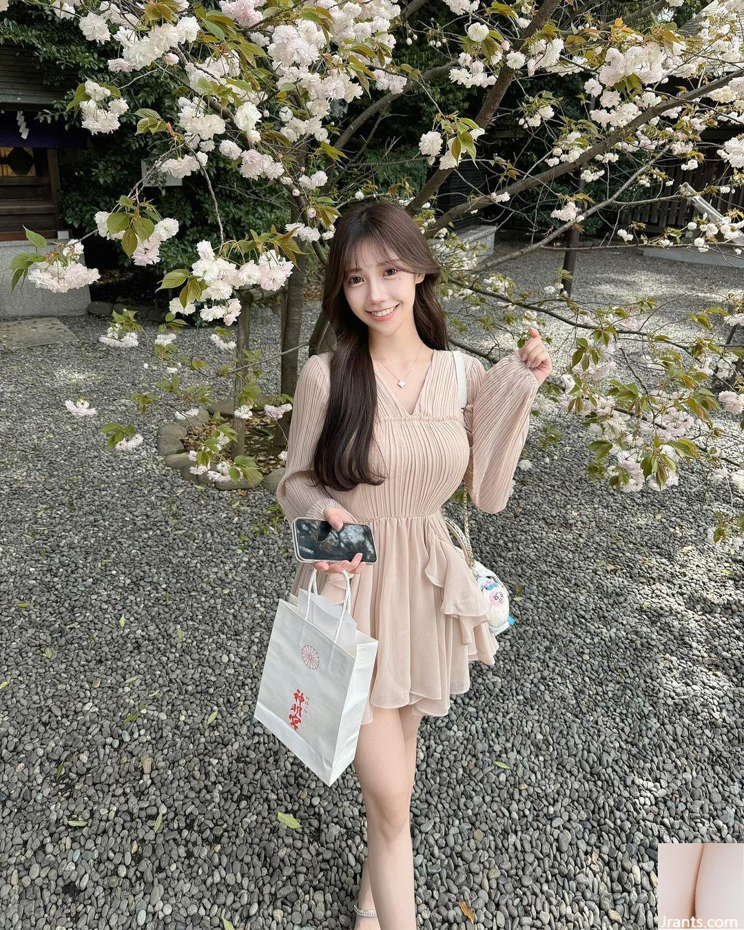 Nhân vật quỷ dị “Zhang Qiqi” có vẻ ngoài ngọt ngào, bắt mắt và toát lên sự cám dỗ tột độ (46P) - Ảnh 35