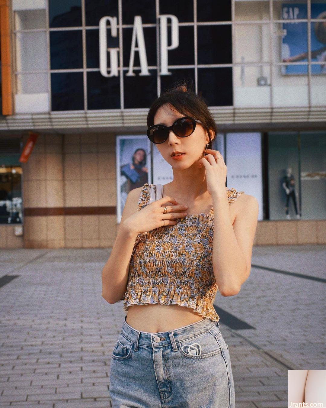 Nữ thần điển trai “Chris” có đôi mắt long lanh, nụ cười ngọt ngào và khí chất hoàn hảo (26P)