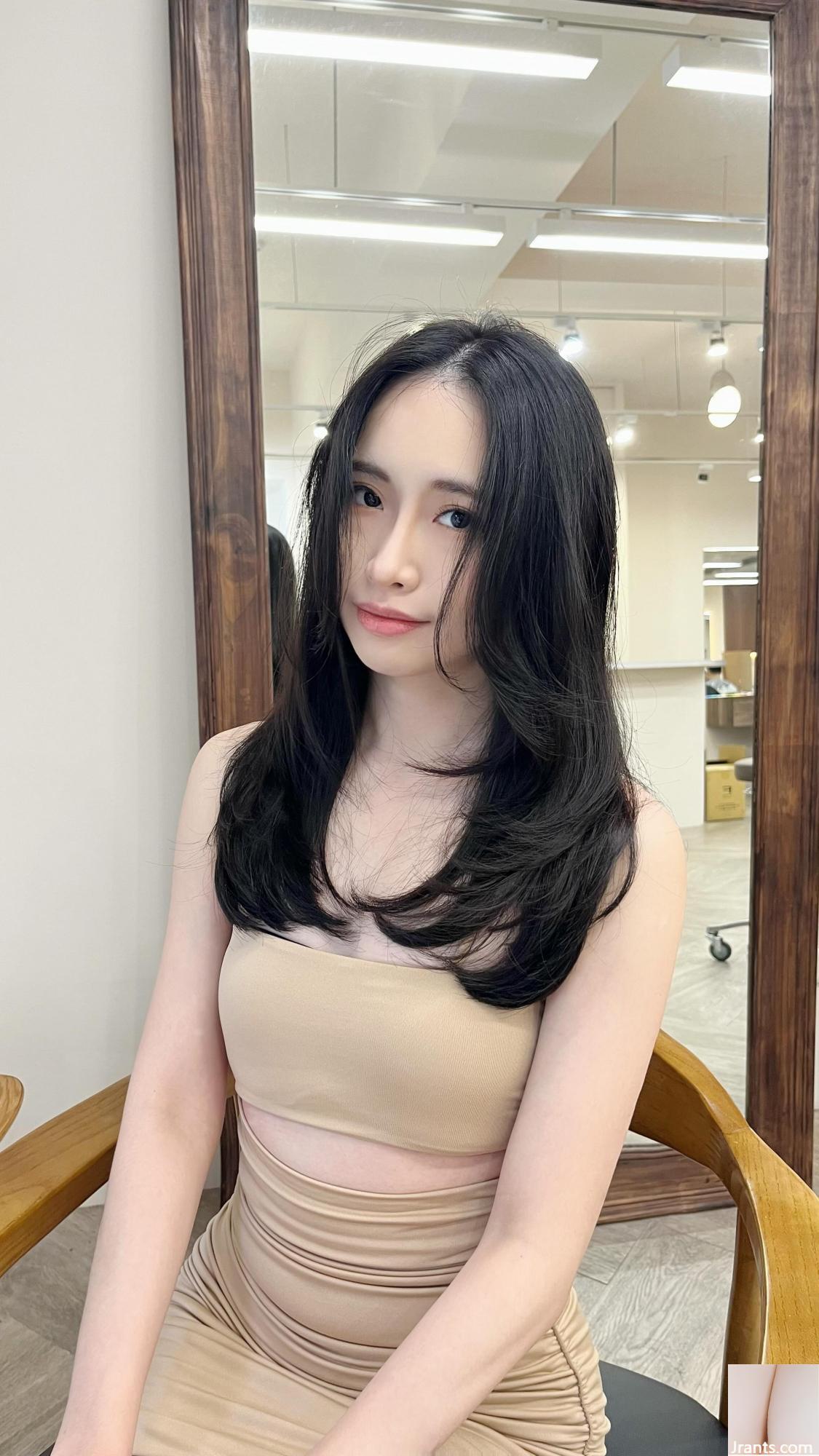 Vóc dáng hoàn hảo “Qingqing Emiie” có bộ ngực tròn trịa và đường cong không thể kiểm soát (29P) - Ảnh 23