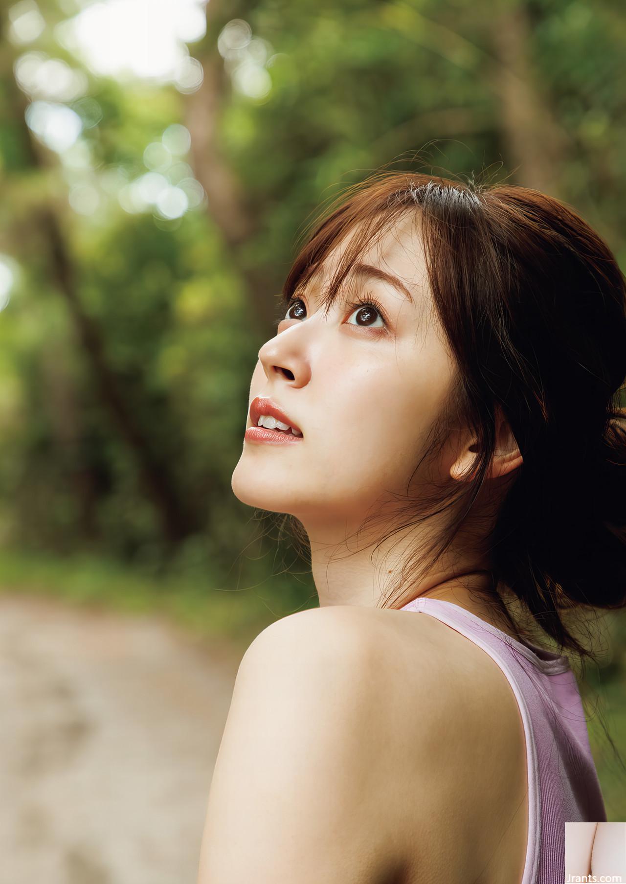 (Suzuki Airi) Bộ ngực gợi cảm, đôi chân thon và nụ cười ngọt ngào quyến rũ (41P) - Ảnh 16