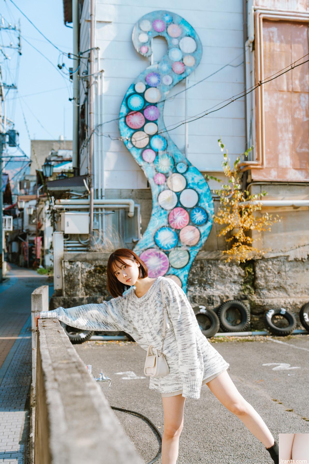 (けんけん) Cô gái Sakura dễ thương có làn da trắng và đường cong thon thả và vô cùng xinh đẹp (32P)