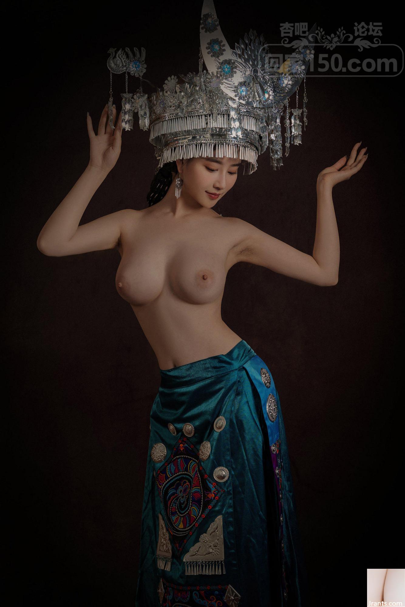 Hình ảnh các cô gái trẻ người Miêu mặc trang phục dân tộc thiểu số khoe bộ ngực săn chắc, trắng như tuyết vô cùng gợi cảm (9P) - Ảnh 3