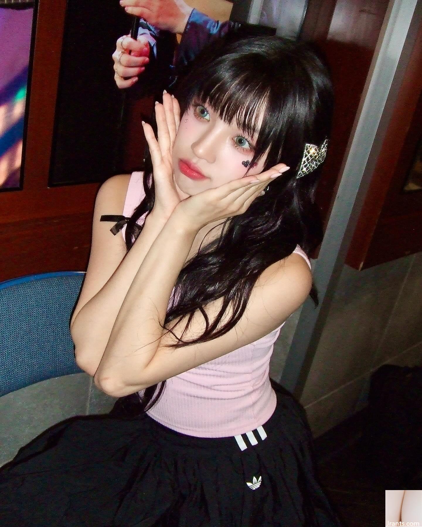 Hot girl “YUQI” khoe ngực khủng. Người hâm mộ khen cô quá xinh (16P) - Ảnh 12