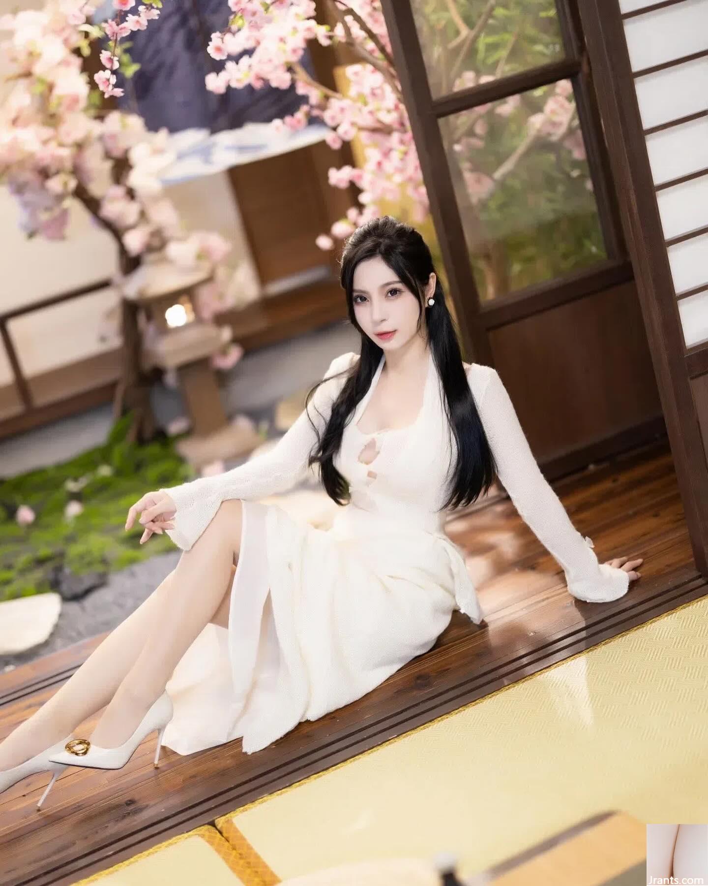 Nàng tiên xinh đẹp “quỷ nhỏ ngon tuyệt” của Xiehui giáng trần và có thân hình bất khả chiến bại (16P) - Ảnh 2