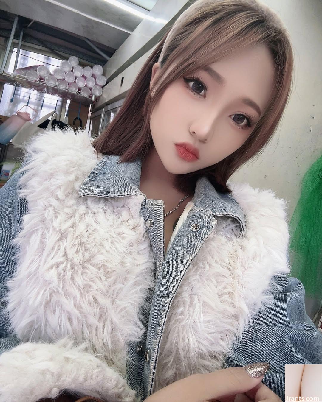 Màn khoe thân nóng bỏng và quyến rũ quá điên cuồng (43P) - Ảnh 13